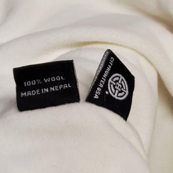 Wool Hat Polar Bear Design One Size White - Picture 5 of 5